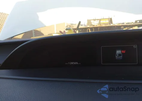 2020 Toyota Prius Prime Le z USA, uszkodzony, nr VIN JTDKARFP9L3135897